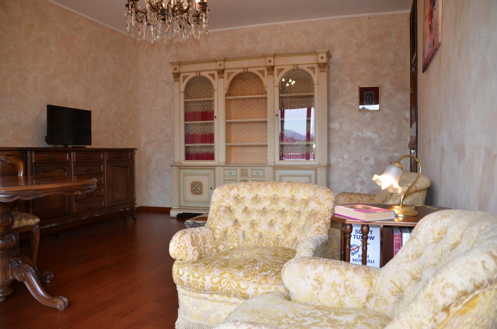 Big Romantic Lake View & Terrace Apartment Lecco Luaran gambar