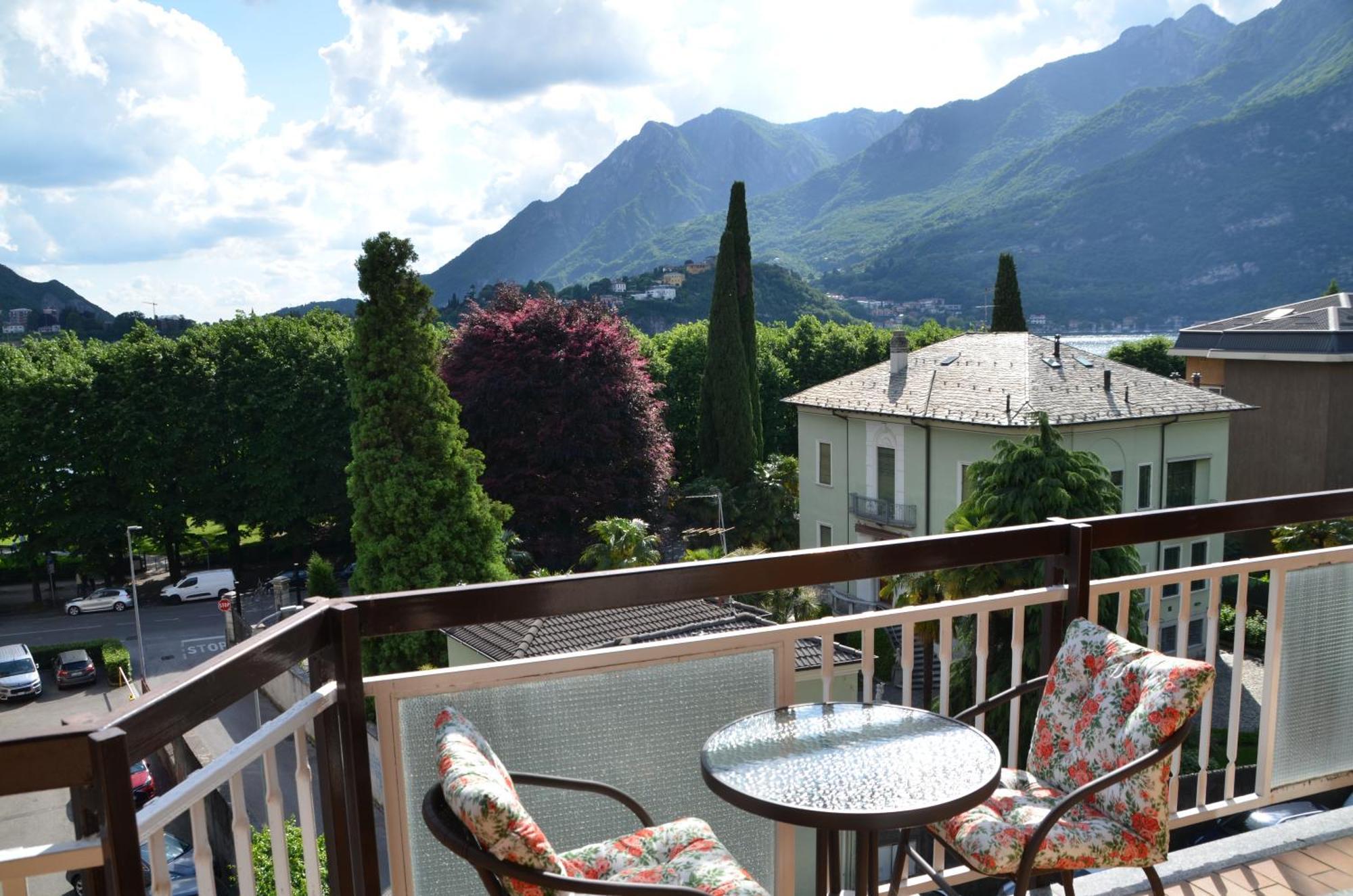 Big Romantic Lake View & Terrace Apartment Lecco Luaran gambar